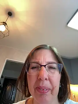 Snapshot of B_Bonya_m chatting on March 12, 2025, 4:41 am B Bonya m online show from March 12, 2025, 4:41 am