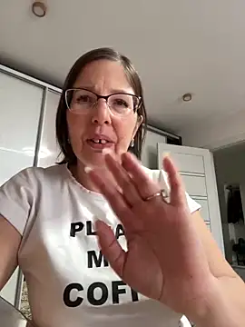 Snapshot of B_Bonya_m chatting on March 20, 2025, 4:40 am B Bonya m online show from March 20, 2025, 4:40 am