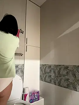 Snapshot of B_Bonya_m chatting on September 9, 2025, 4:12 am B Bonya m online show from September 9, 2025, 4:12 am