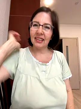 Snapshot of B_Bonya_m chatting on September 14, 2025, 4:00 am B Bonya m online show from September 14, 2025, 4:00 am