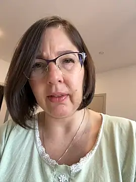 Snapshot of B_Bonya_m chatting on September 20, 2025, 4:02 am B Bonya m online show from September 20, 2025, 4:02 am