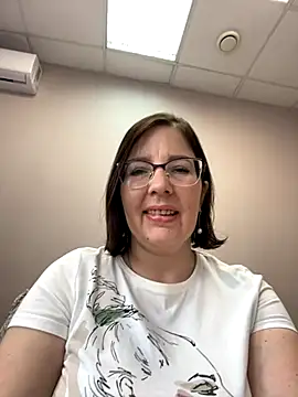 Snapshot of B_Bonya_m chatting on October 9, 2025, 5:16 am B Bonya m online show from October 9, 2025, 5:16 am