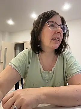 B Bonya m online show from November 6, 2025, 4:24 am