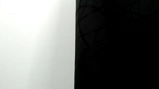 Snapshot of Kitten_Hot_ chatting on January 16, 2026, 6:39 am Kitten Hot online show from January 16, 2026, 6:39 am