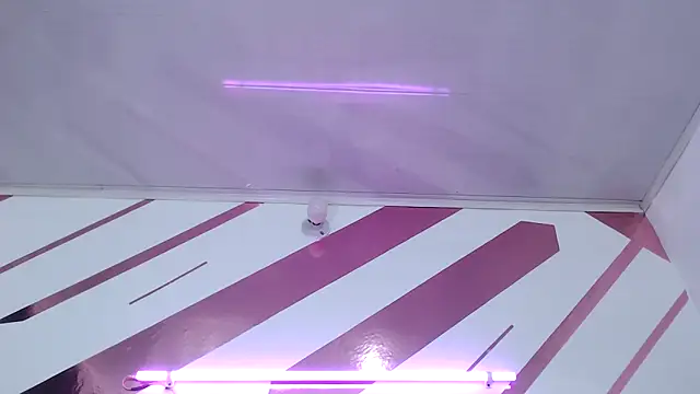 Snapshot of Kitten_Hot_ chatting on February 7, 2026, 11:36 am Kitten Hot online show from February 7, 2026, 11:36 am