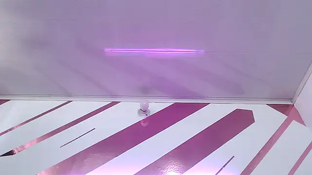 Snapshot of Kitten_Hot_ chatting on February 28, 2026, 2:29 pm Kitten Hot online show from February 28, 2026, 2:29 pm