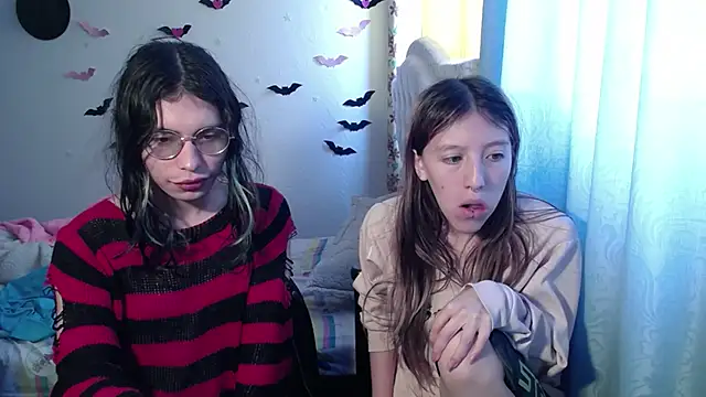 Snapshot of BRIAR_AND_BLAIR chatting on September 20, 2025, 3:57 pm BRIAR AND BLAIR online show from September 20, 2025, 3:57 pm