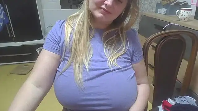 Meliss Official9 online show from February 10, 2026, 12:15 am