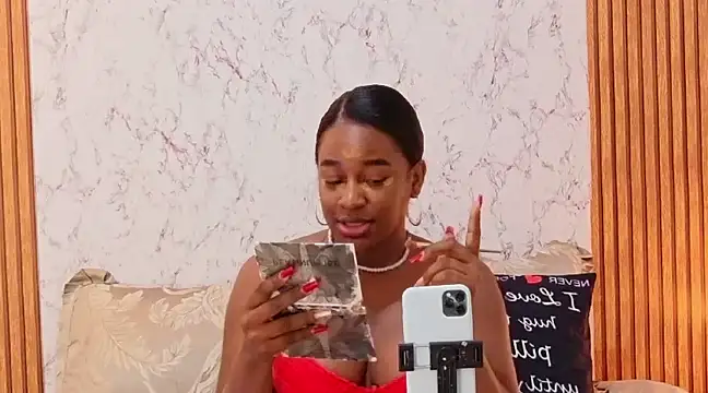 AkiraHomers online show from March 10, 2025, 12:26 pm