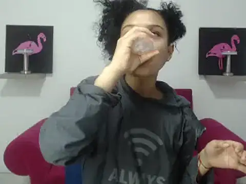 vainillaplaypussy online show from November 19, 2025, 12:16 pm