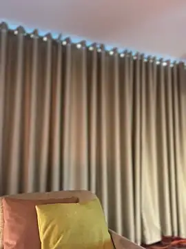 Snapshot of Alice_Biel chatting on July 5, 2026, 4:14 pm Alice Biel online show from July 5, 2026, 4:14 pm