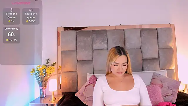 Snapshot of Sofi_Vasquez chatting on September 20, 2025, 9:16 pm Sofi Vasquez online show from September 20, 2025, 9:16 pm