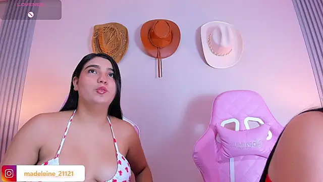 madeleine2112 online show from February 1, 2025, 11:06 pm