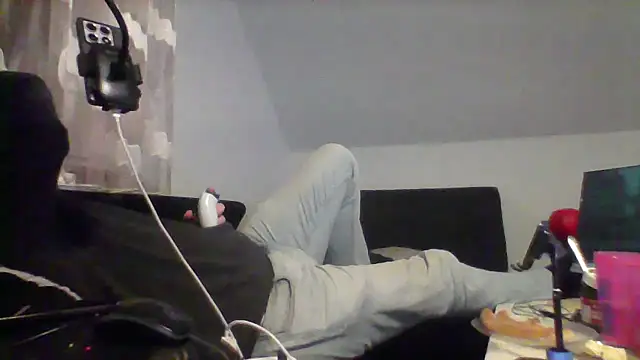 NewyorkDimi online show from December 2, 2025, 1:11 am