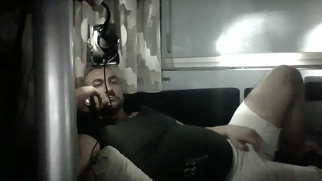 Snapshot of NewyorkDimi chatting on July 13, 2026, 2:47 am NewyorkDimi online show from July 13, 2026, 2:47 am