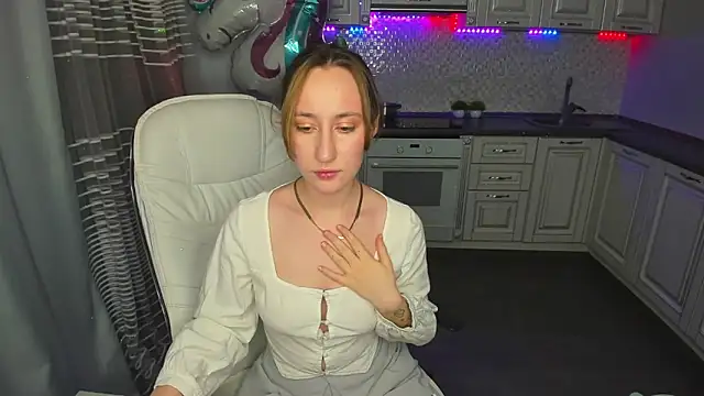 MelodyOfLovee online show from February 6, 2025, 3:37 am