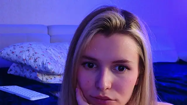 elsa limerence online show from January 7, 2025, 1:57 pm