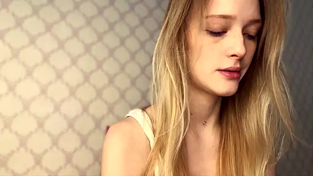 Evvie Summn1 online show from March 10, 2026, 7:24 am