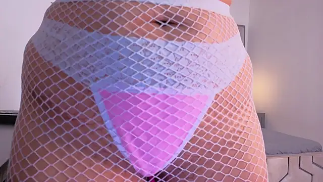 MAISE HILL1 online show from March 31, 2026, 2:17 pm