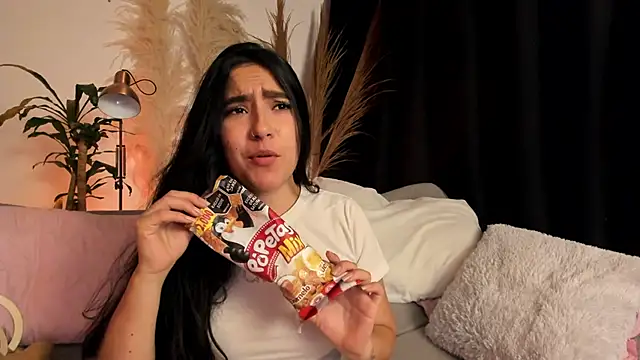 Serenity Day online show from April 8, 2026, 1:49 am