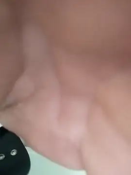 jonyfree1978 online show from March 22, 2025, 4:37 pm