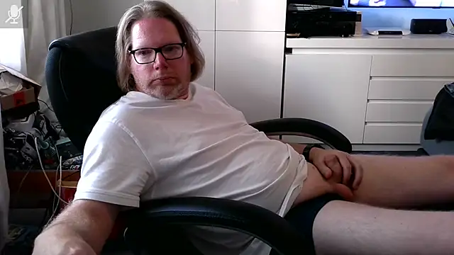 Snapshot of VSteph chatting on September 27, 2025, 4:12 pm VSteph online show from September 27, 2025, 4:12 pm