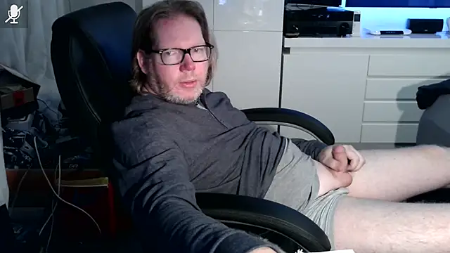 Snapshot of VSteph chatting on October 12, 2025, 1:37 am VSteph online show from October 12, 2025, 1:37 am