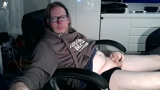 Snapshot of VSteph chatting on October 29, 2025, 11:06 pm VSteph online show from October 29, 2025, 11:06 pm