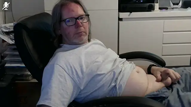Snapshot of VSteph chatting on July 1, 2026, 8:08 pm VSteph online show from July 1, 2026, 8:08 pm