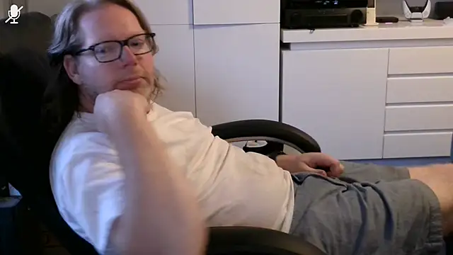 Snapshot of VSteph chatting on July 16, 2026, 7:09 pm VSteph online show from July 16, 2026, 7:09 pm