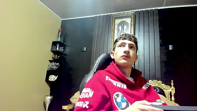 Erik Osorio online show from January 17, 2025, 4:36 pm
