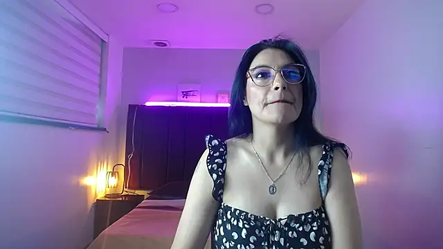 Zuzana21 online show from December 21, 2024, 12:27 pm