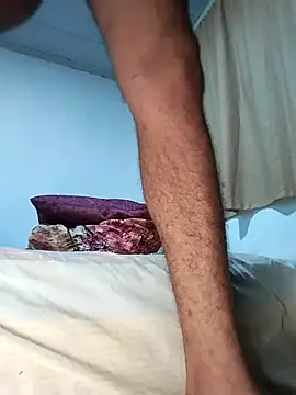 Zombra 42 online show from November 25, 2025, 3:17 am