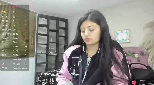 Lia Keen online show from December 3, 2024, 8:06 pm