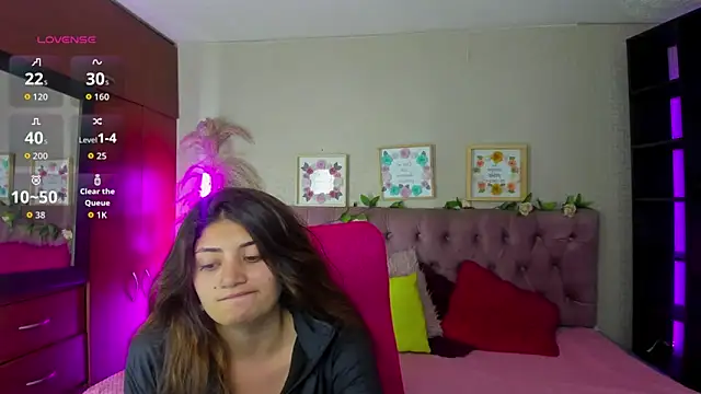 Lia Keen online show from October 25, 2025, 7:52 pm