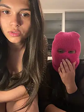 sc4ry girl1 online show from February 17, 2025, 2:53 am