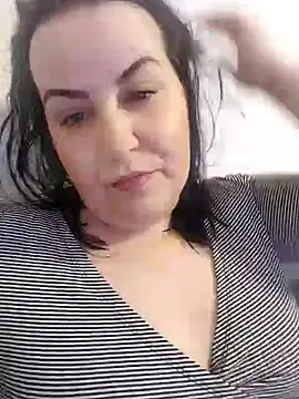 Tamara1955 online show from February 5, 2025, 11:50 pm