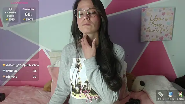 Mily Miley online show from March 3, 2025, 10:42 pm