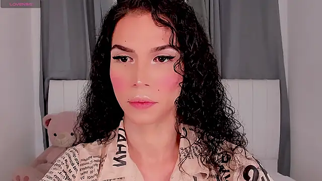 gatitavenecis online show from September 11, 2025, 10:37 am