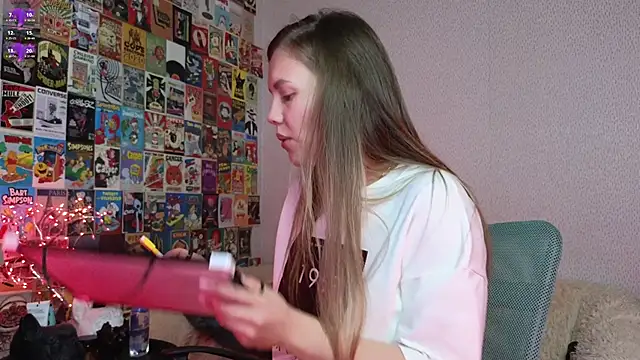 LittleLeen online show from September 23, 2025, 3:59 pm