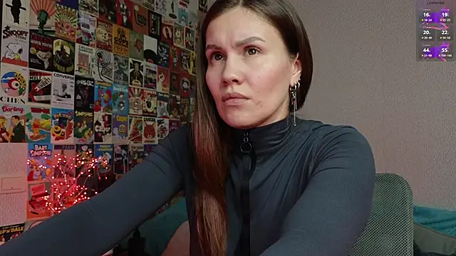 LittleLeen online show from November 6, 2025, 5:25 pm