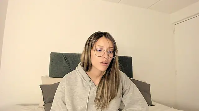 Gabby and Alice online show from December 13, 2024, 2:21 am