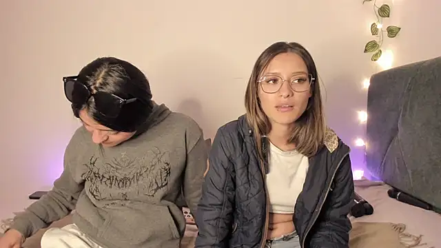 Gabby and Alice online show from March 14, 2025, 11:43 pm