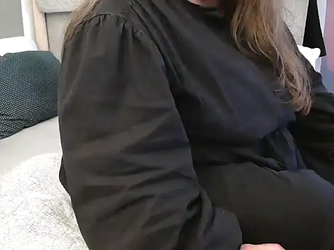 MarthaBriest online show from February 10, 2025, 10:09 am