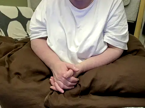 MarthaBriest online show from May 14, 2026, 2:07 am