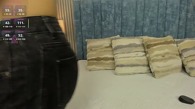 pretty sunlight  online show from February 5, 2026, 1:21 am