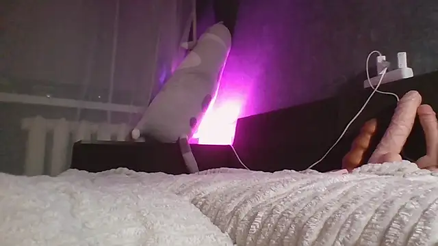 Snapshot of Hungry__Puppy chatting on September 13, 2025, 5:46 pm Hungry Puppy online show from September 13, 2025, 5:46 pm