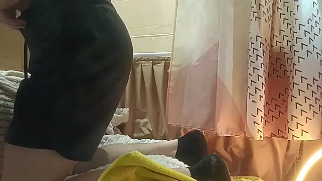 Snapshot of Hungry__Puppy chatting on September 25, 2025, 2:26 am Hungry Puppy online show from September 25, 2025, 2:26 am