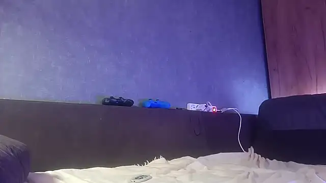 Snapshot of Hungry__Puppy chatting on October 13, 2025, 7:36 pm Hungry Puppy online show from October 13, 2025, 7:36 pm