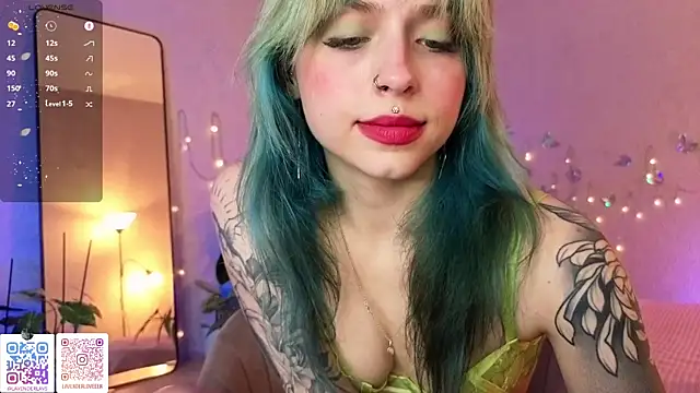 Snapshot of lavenderluxe chatting on May 26, 2026, 7:54 pm lavenderluxe online show from May 26, 2026, 7:54 pm